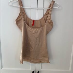 Spanx Seamless Shaping Tank – Size Medium ✨